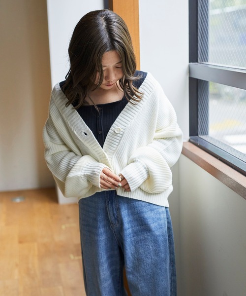 WEGO（ウィゴー）の「WEGO/【WEB限定】ショートリブボリューム袖カーディガン（カーディガン/ボレロ・レディース・アイボリー/ブラック/ベージュ/パープル/ピンク/マスタード/ホワイト/グリーン系その他・FREE）」の16枚目の写真