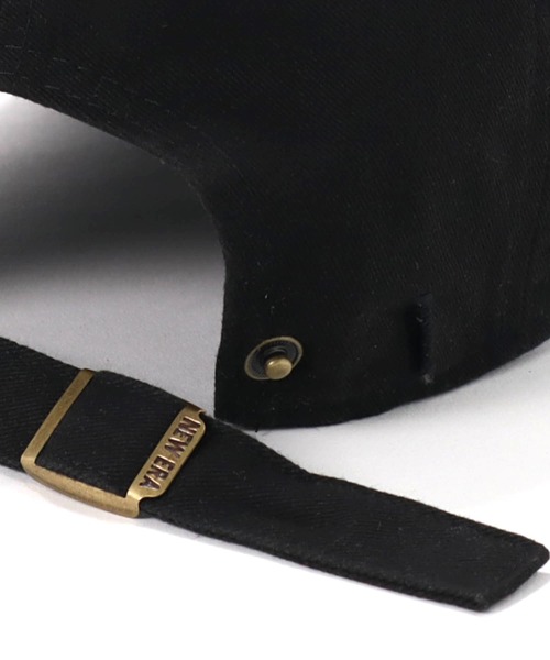 NEW ERA(ニューエラ)の「ニューエラ キャップ カジュアルクラシック MLB NEW ERA(キャップ・レディース・ベージュ/ブラック系その他/ホワイト系その他2/ブラック系その他2/ダークブルー/ホワイト系その他/ブルー系その他/ブルー系その他2/グリーン/ブラック系その他3/ベージュ系その他4/ベージュ系その他3/ベージュ系その他2/アイボリー/ベージュ系その他5・FREE)」の17枚目の写真
