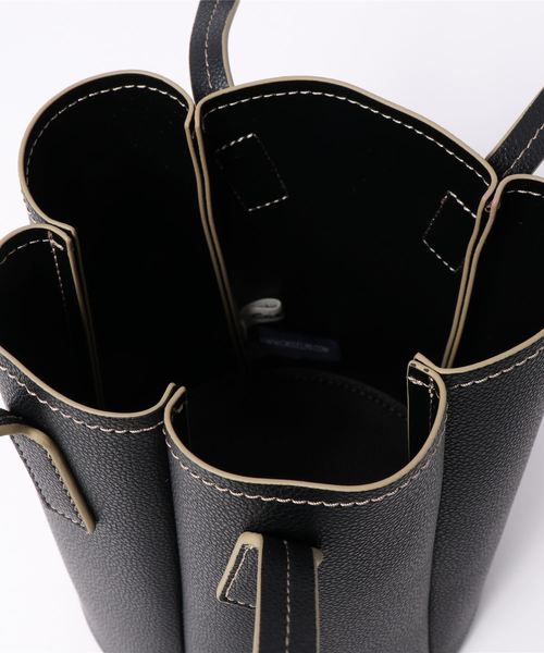 Casselini（キャセリーニ）の「Casselini（キャセリーニ）フェイクレザーパネルバッグ（ハンドバッグ・レディース・ブラック/オレンジ/アイボリー/パープル・FREE）」の20枚目の写真