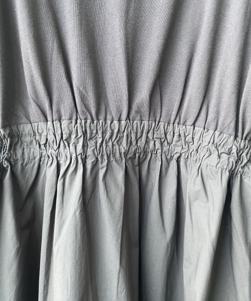 LOWRYS FARM（ローリーズファーム）の「フハクドッキングワンピ　887211（ワンピース・レディース・ブラック/カーキ/アイボリー・FREE）」の8枚目の写真