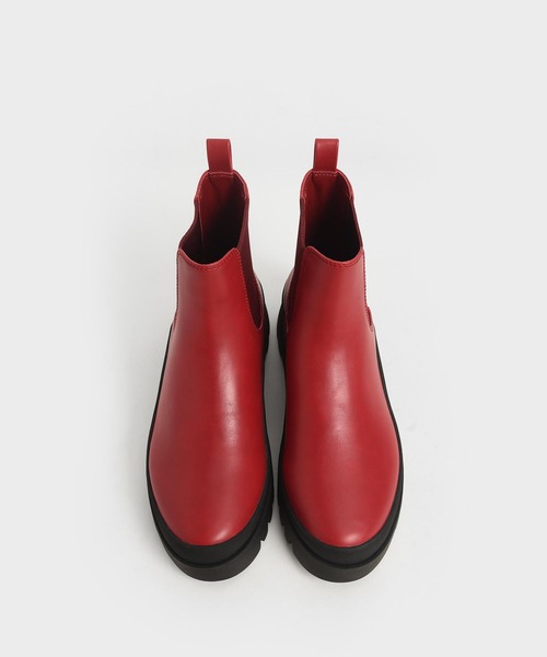 CHARLES & KEITH(チャールズ & キース)の「チャンキー チェルシーブーツ / Chunky Chelsea Boots(ブーツ・レディース・ブラック/レッド/オフホワイト・22.5cm/23cm/23.5cm/24.5cm/25cm/25.5cm)」の13枚目の写真