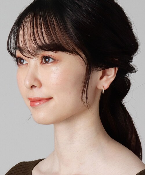 COCOSHNIK(ココシュニック)の「K10中空ムーン フープピアス(ピアス(両耳用)・レディース・ホワイト系その他7・00)」の11枚目の写真
