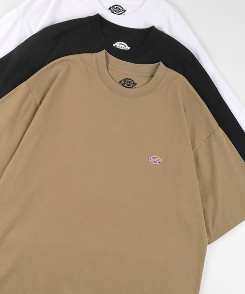 Dickies(ディッキーズ)の「【Dickies/ディキーズ】ブランドロゴ ミニワッペン 半袖Tシャツ(Tシャツ/カットソー・メンズ・ブラック/パープル/ベージュ/ホワイト/サックスブルー・M/L/XL)」の1枚目の写真