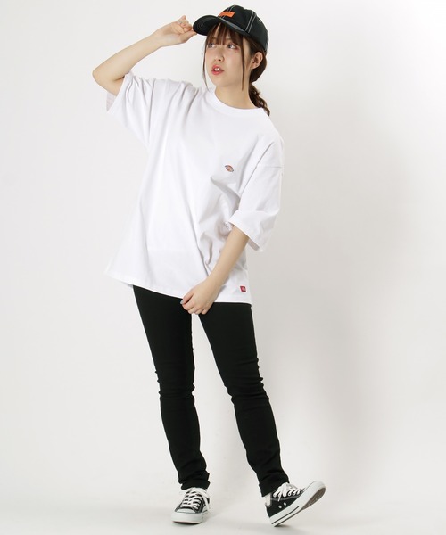 Dickies(ディッキーズ)の「【Dickies/ディキーズ】ブランドロゴ ミニワッペン 半袖Tシャツ(Tシャツ/カットソー・メンズ・ブラック/パープル/ベージュ/ホワイト/サックスブルー・M/L/XL)」の8枚目の写真