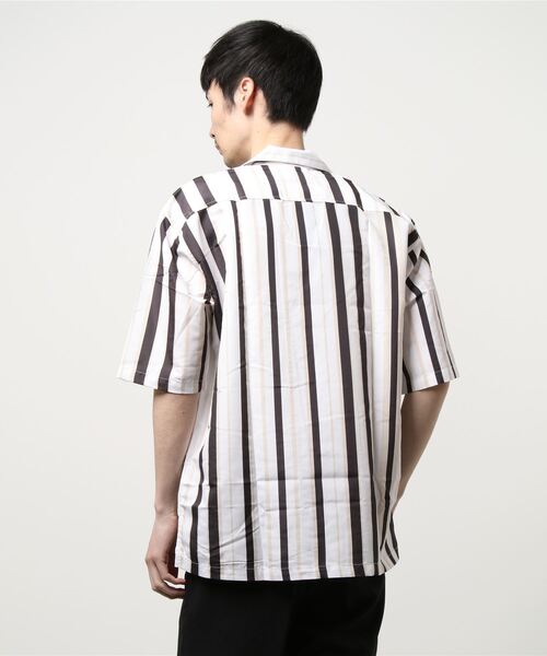 GGD（ジージーディー）の「レトロ調ﾜｲﾄﾞシルエットオープンカラーｼｬツ（シャツ/ブラウス・レディース・グレー/ホワイト/アイボリー/オフホワイト/グレー系その他3/グレー系その他2/グレー系その他4・L/M/LL）」の8枚目の写真