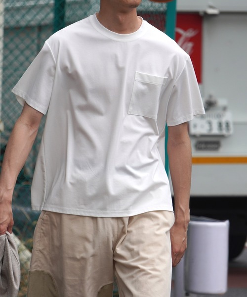 ADAM ET ROPE'（アダムエロペ）の「40G ポンチポケットT（Tシャツ/カットソー・メンズ・ホワイト/ブラック/ネイビー・S/M/L）」の2枚目の写真