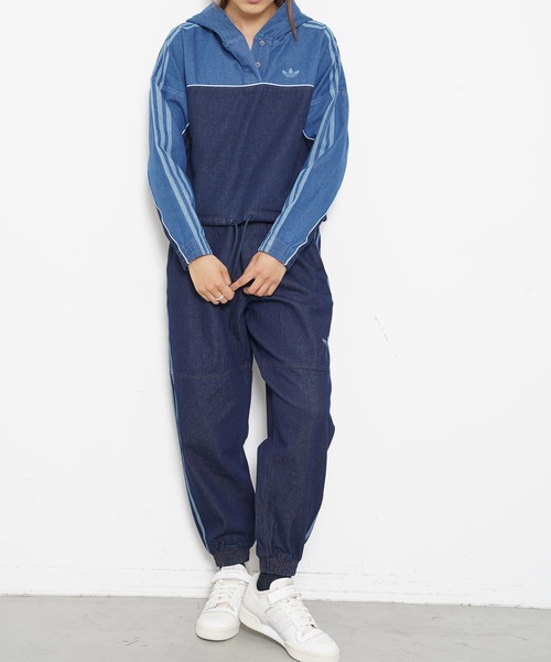 パンツ adidas DENIM TRACK PANTS GM5376 adidas Originals（アディダスオリジナルス）の「adidas DENIM
