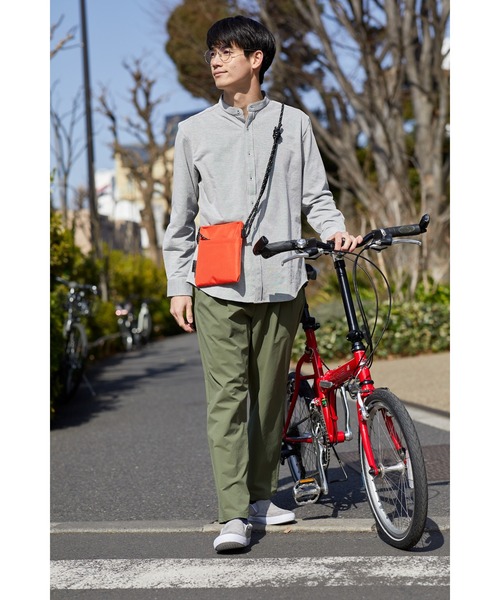 NAVY（ネイビー）の「マジかる 首回りをすっきり清潔感のある印象に バンドカラーシャツ ソロテックス(R)を織り合わせた軽い素材で快適な着心地（シャツ/ブラウス・メンズ・ブラック/グレー/ホワイト・L/XL/M/S）」の20枚目の写真