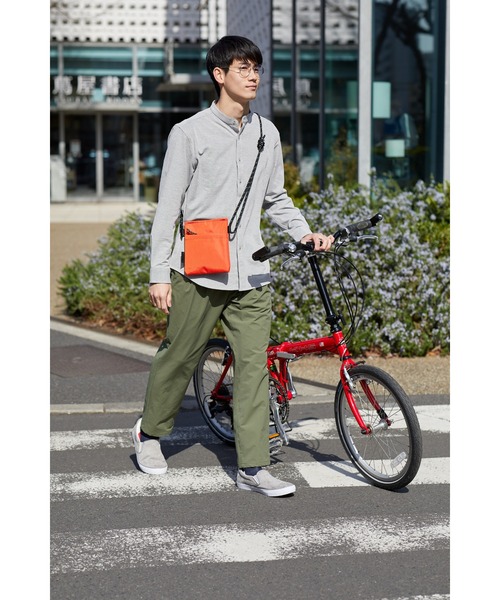 NAVY（ネイビー）の「マジかる 首回りをすっきり清潔感のある印象に バンドカラーシャツ ソロテックス(R)を織り合わせた軽い素材で快適な着心地（シャツ/ブラウス・メンズ・ブラック/グレー/ホワイト・L/XL/M/S）」の12枚目の写真