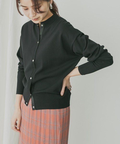 KBF+(ケービーエフプラス)の「KBF+ コンパクトニットカーディガン(カーディガン/ボレロ・レディース・ブラック/パープル/オフホワイト/キャメル・ONE)」の3枚目の写真