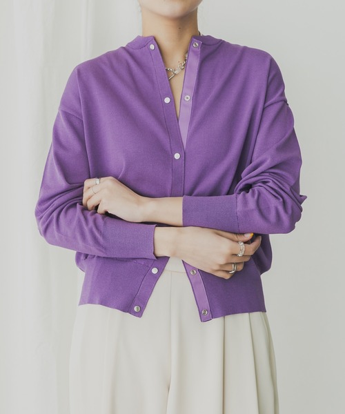 KBF+(ケービーエフプラス)の「KBF+ コンパクトニットカーディガン(カーディガン/ボレロ・レディース・ブラック/パープル/オフホワイト/キャメル・ONE)」の5枚目の写真