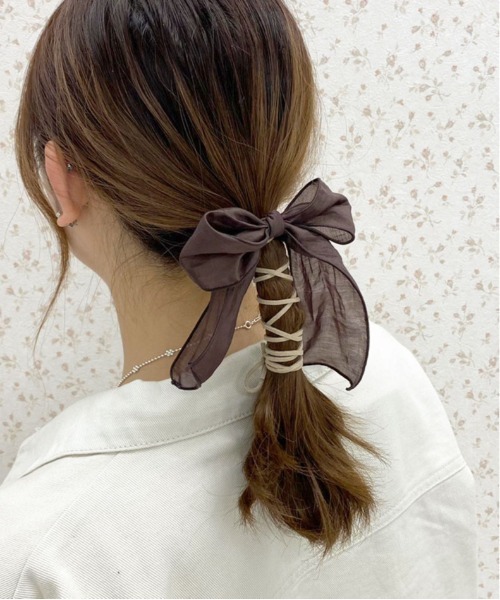 apres jour（アプレジュール）の「【apres jour×ARIAZ】ヘアリボンセット（ヘアゴム・レディース・ダークブラウン/ベージュ/オフホワイト/カーキ/スモークピンク・FREE）」の3枚目の写真