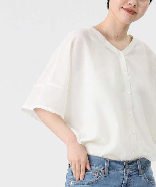 HONEYSUCKLE ROSE（ハニーサックルローズ）の「【HONEYSUCKLE ROSE】2WAYシアーブラウス（シャツ/ブラウス・レディース・ホワイト/ベージュ/ネイビー・M/L）」の8枚目の写真