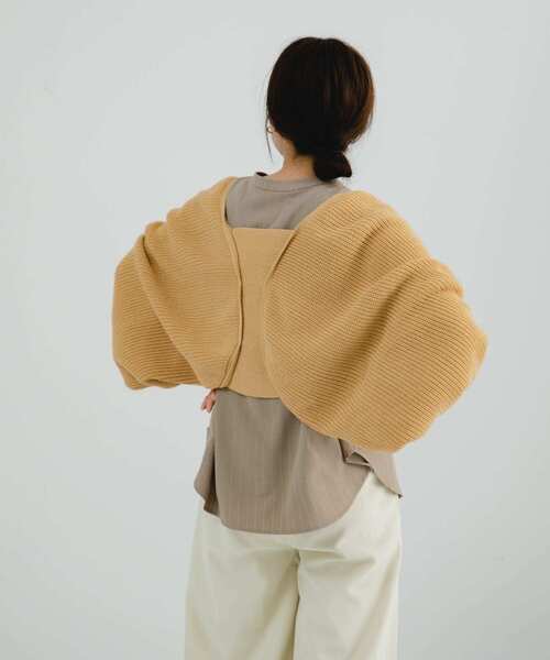 LAATO（ラート）の「VOLUME CARDIGAN（カーディガン/ボレロ・レディース・ベージュ/ブラウン・FREE）」の10枚目の写真