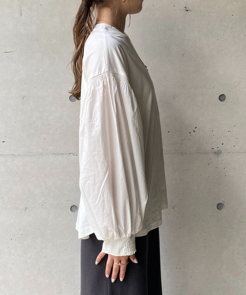 CAPRICIEUX LE'MAGE（カプリシューレマージュ）の「ドッキングパフロンT（Tシャツ/カットソー・レディース・ホワイト/ブラック・FREE）」の4枚目の写真