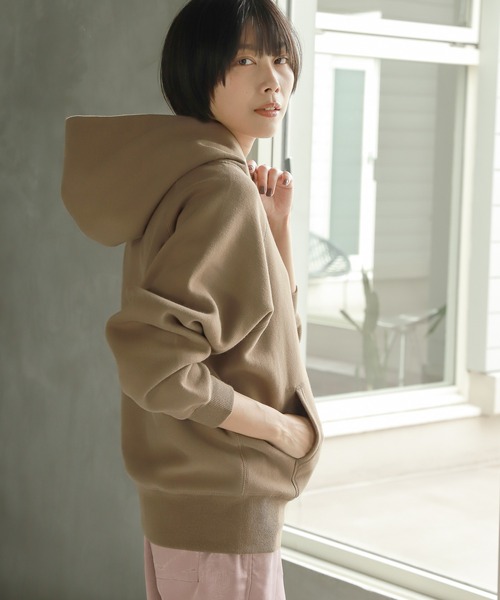 LAKOLE(ラコレ)の「ブラッシュラグランフーディ / 219690(パーカー・レディース・モスグリーン/ライトベージュ/コーラル/チョコ/クリーム/スモーク/カーキ/レッド・MEDIUM/X-SMALL/SMALL)」の4枚目の写真