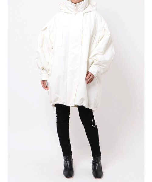 LAGUNAMOON(ラグナムーン)の「オーバーフォルム中綿フーデットコート(その他アウター・レディース・ホワイト/ブラック・FREE)」の14枚目の写真
