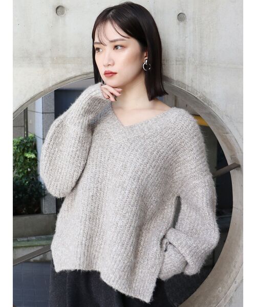 MURUA（ムルーア）の「ボリュームスリーブバルキーニット（ニット/セーター・レディース・アイボリー/グリーン/パープル・FREE）」の2枚目の写真