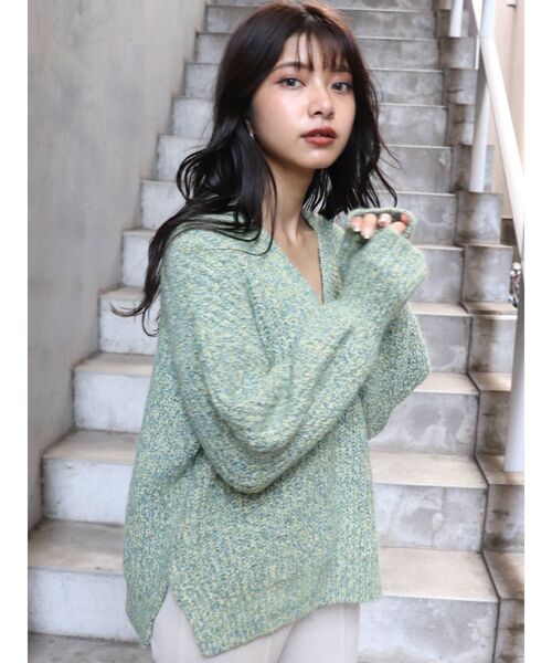 MURUA（ムルーア）の「ボリュームスリーブバルキーニット（ニット/セーター・レディース・アイボリー/グリーン/パープル・FREE）」の8枚目の写真