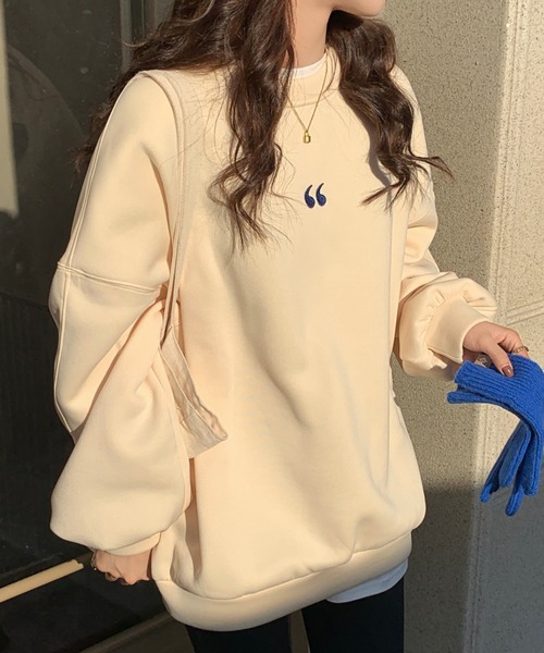 Diosfront（ディオスフロント）の「ワンポイント刺繍ビッグシルエット裏起毛トレーナー（スウェット・レディース・ブラック/グレー/ピンク/ブルー/アイボリー・FREE）」の2枚目の写真