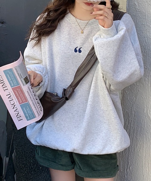 Diosfront（ディオスフロント）の「ワンポイント刺繍ビッグシルエット裏起毛トレーナー（スウェット・レディース・ブラック/グレー/ピンク/ブルー/アイボリー・FREE）」の11枚目の写真