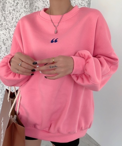 Diosfront（ディオスフロント）の「ワンポイント刺繍ビッグシルエット裏起毛トレーナー（スウェット・レディース・ブラック/グレー/ピンク/ブルー/アイボリー・FREE）」の7枚目の写真