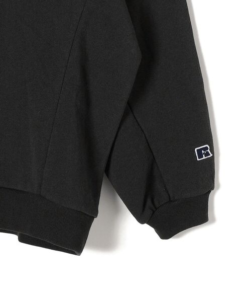 SHIPS（シップス）の「【SHIPS別注】RUSSELL ATHLETIC:ロゴスウェット◆（スウェット・レディース・スカイブルー/チャコールグレー/ベージュ/グリーン・ONE SIZE）」の17枚目の写真