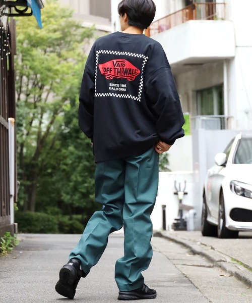 VANS（バンズ）の「VANS/ヴァンズ M CHECKER BOX Crew Sweat バックグラフィック クルー スウェット（スウェット・メンズ・ホワイト/ブラック/ベージュ/グリーン・M/L/XL）」の18枚目の写真