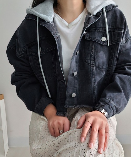 me+em select（ミームセレクト）の「ショート丈デニムジャケット（デニムジャケット・レディース・ブラック/ブルー・FREE）」の6枚目の写真