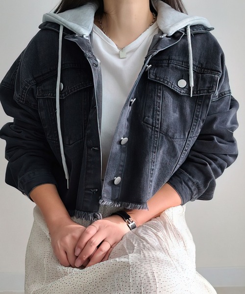 me+em select（ミームセレクト）の「ショート丈デニムジャケット（デニムジャケット・レディース・ブラック/ブルー・FREE）」の11枚目の写真