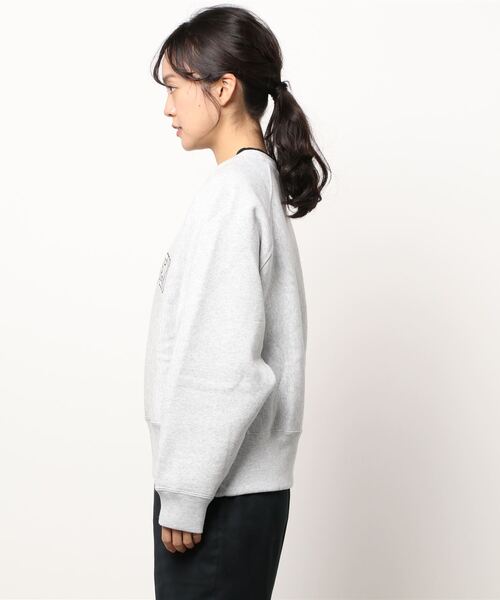 Champion（チャンピオン）の「【CHAMPION】スウェットプルオーバー（ニット/セーター・レディース・オフホワイト/ブラック/MD.GRY・2）」の4枚目の写真