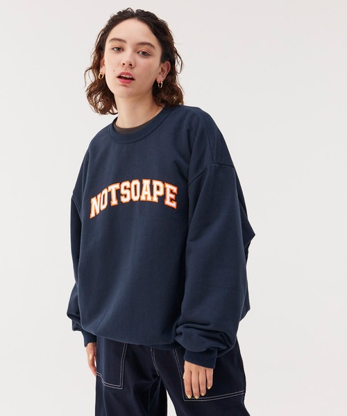 Not So Ape（ノットソーエイプ）の「カレッジロゴ プリント スウェット（スウェット・メンズ・ホワイト/ネイビー/レッド・MEDIUM/LARGE/X-LARGE）」の3枚目の写真