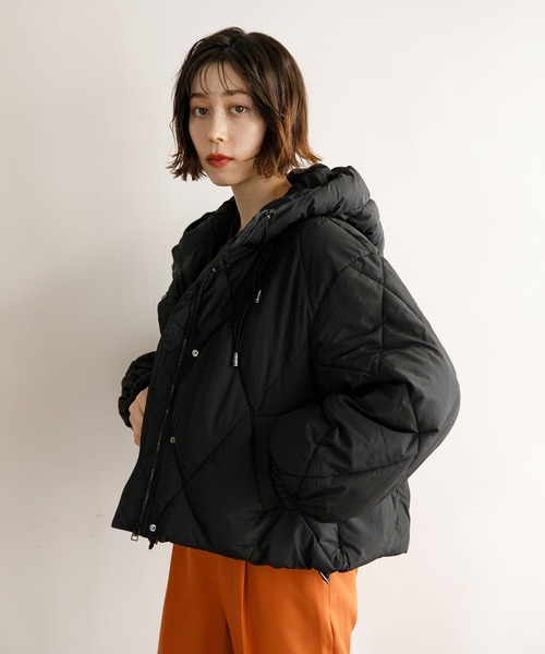 koe(コエ)の「中綿キルティングフードショートコート*(ダウンジャケット/コート・レディース・ブラック/アイボリー/ミント/ブルー・M)」の1枚目の写真