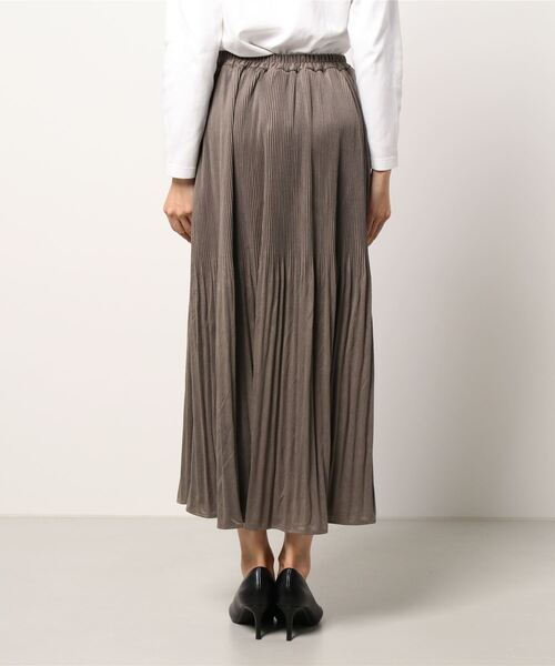 ehka sopo（エヘカソポ）の「フェイクスエードプリーツスカート（スカート・レディース・ベージュ/グリーン/チャコール・ﾌﾘ-）」の5枚目の写真