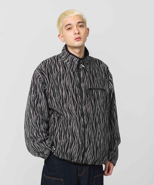 XLARGE（エクストララージ）の「REVERSIBLE FLEECE JACKET（ブルゾン・メンズ・オリーブ/ブラック・S/M/L/XL）」の6枚目の写真