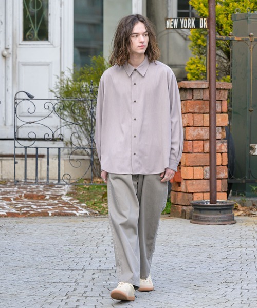 Alcindor Materials(アルシンダーマテリアルズ)の「imitation relax shirts-linen-/イミテーションリラックスシャツ-リネン-(シャツ/ブラウス・メンズ・ベージュ/ネイビー/モカ・MEDIUM/LARGE)」の6枚目の写真