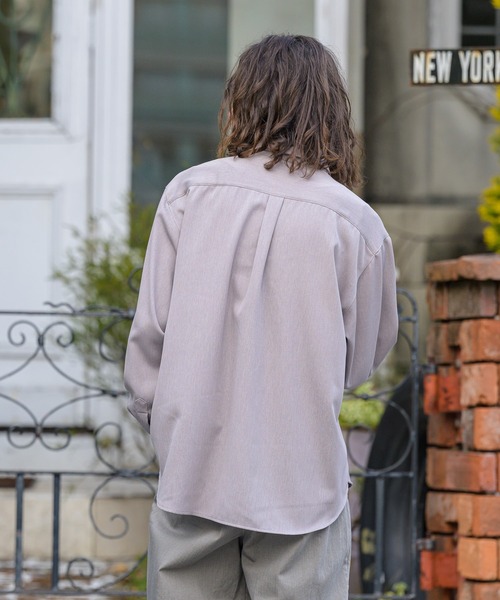 Alcindor Materials(アルシンダーマテリアルズ)の「imitation relax shirts-linen-/イミテーションリラックスシャツ-リネン-(シャツ/ブラウス・メンズ・ベージュ/ネイビー/モカ・MEDIUM/LARGE)」の12枚目の写真