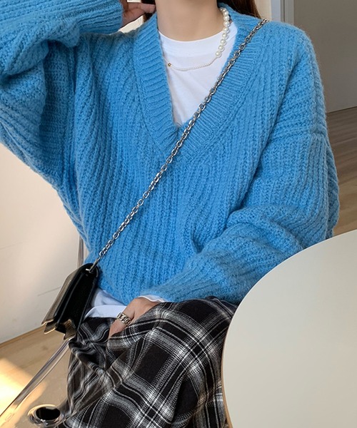 leune(ルネ)の「【leune】Vネックルーズニット(ニット/セーター・レディース・ピンク/ブルー・FREE)」の1枚目の写真