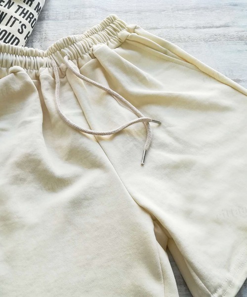 Dalfwin(ダールフィン)の「2022AW スウェット 秋冬 韓国スウェット 上下セットアップ 英字バックロゴスウェット トレーナー ルームウェア ハーフパンツ レディース(ルームウェア/パジャマ・レディース・ホワイト系その他/グリーン系その他/チャコールグレー/ブラウン系その他・FREE)」の9枚目の写真