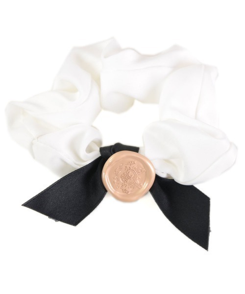 VIBGYOR Women（ヴィブジョー　ウィメン）の「【float】アンティークモチーフ サテン シュシュ（シュシュ・レディース・ホワイト/ブラック・FREE）」の5枚目の写真