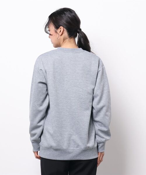 ACCOMMODE（アコモデ）の「ルーニー・テューンズ /ポンチクルートレーナーポケツキ（ウィメンズ）（スウェット・レディース・ライトグレー/グレー・L）」の3枚目の写真