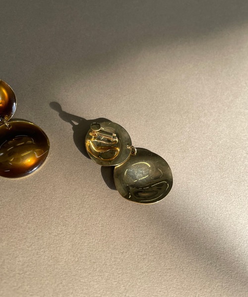 RIVE DROITE(リヴドロワ)の「メタルモチーフイヤリング(イヤリング・レディース・ゴールド・FREE)」の6枚目の写真