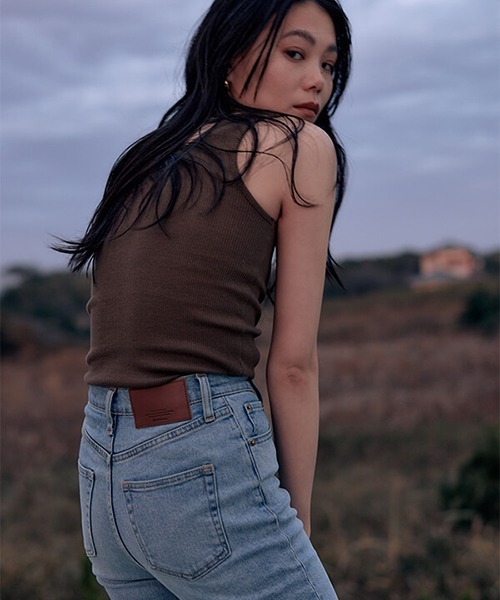 CREDONA（クレドナ）の「スリットフレアデニム（デニムパンツ・レディース・ブルー・S/M/XS）」の20枚目の写真