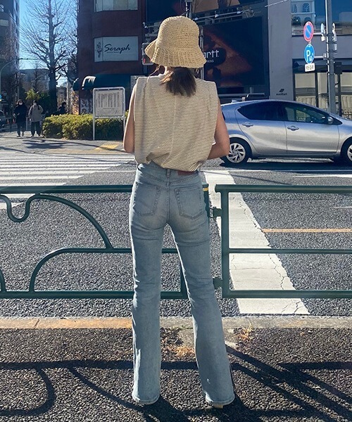 CREDONA（クレドナ）の「スリットフレアデニム（デニムパンツ・レディース・ブルー・S/M/XS）」の12枚目の写真