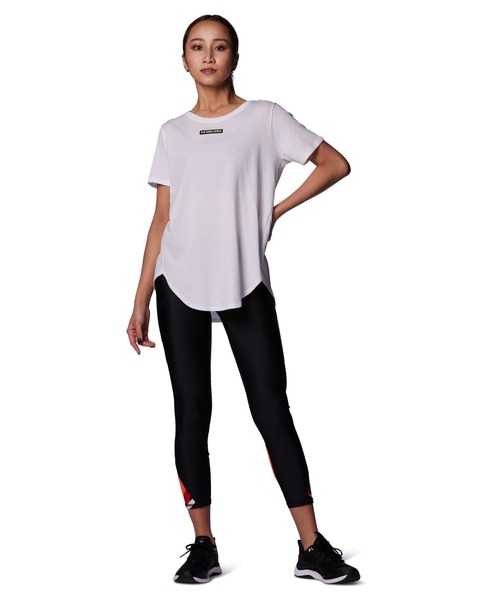 UNDER ARMOUR（アンダーアーマー）の「UAコットン グラフィック Tシャツ 〈スポーティング パスート〉（トレーニング/レディース）（Tシャツ/カットソー・レディース・ブラック/ホワイト・S/L/M/XL）」の4枚目の写真