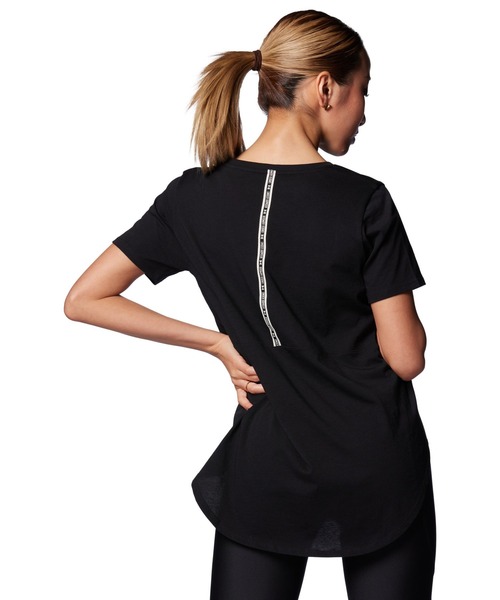 UNDER ARMOUR（アンダーアーマー）の「UAコットン グラフィック Tシャツ 〈スポーティング パスート〉（トレーニング/レディース）（Tシャツ/カットソー・レディース・ブラック/ホワイト・S/L/M/XL）」の9枚目の写真