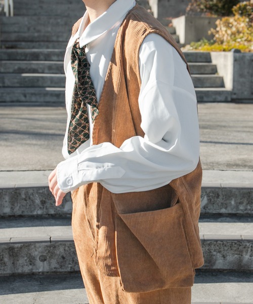 kutir(クティール)の「スカーフ付きレトロシャツ(シャツ/ブラウス・レディース・ネイビー/グリーン/ボルドー・FREE)」の7枚目の写真