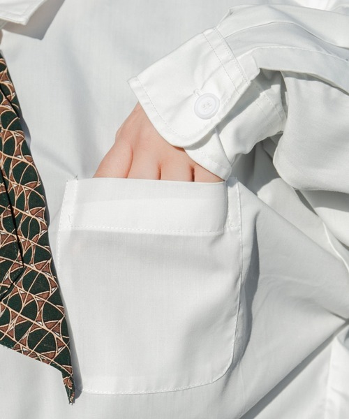 kutir(クティール)の「スカーフ付きレトロシャツ(シャツ/ブラウス・レディース・ネイビー/グリーン/ボルドー・FREE)」の9枚目の写真