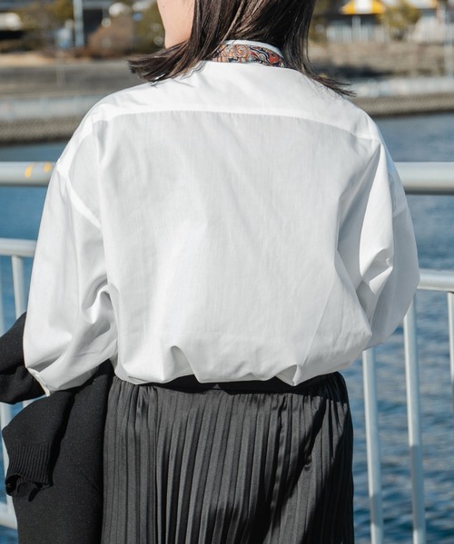 kutir(クティール)の「スカーフ付きレトロシャツ(シャツ/ブラウス・レディース・ネイビー/グリーン/ボルドー・FREE)」の15枚目の写真