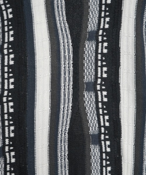 Confirm(コンファーム)の「ヴィンテージライク レトロジャガードストライプ柄 ビッグシルエット 3Dニットカーディガン 【Confirm】(カーディガン/ボレロ・メンズ・ブラック/ベージュ/ワイン/アイボリー/ブラック系その他/ホワイト系その他/ブルー系その他・M/L)」の9枚目の写真